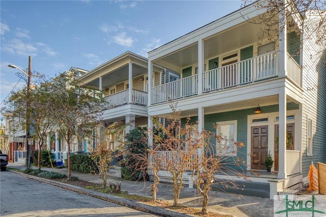 New! Stylish 1900S Renovated Duplex Apartment Building Near Forsyth & River St Savannah Exterior photo